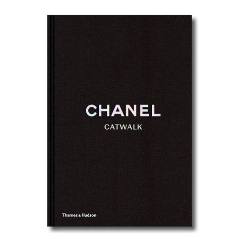 chanel fashion boek kopen|Chanel Catwalk: The Complete Collections The Complete .